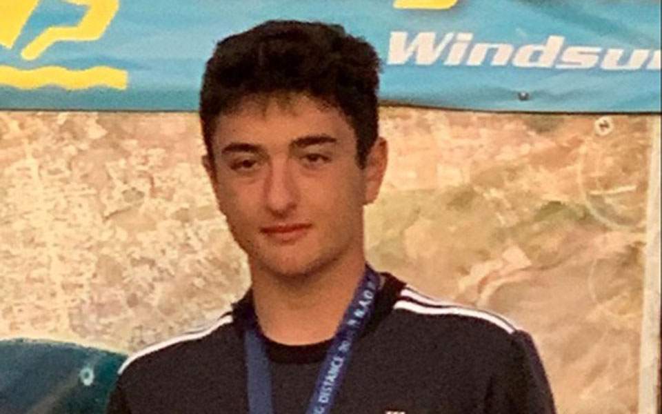Ο 15χρονος αθλητής του Ναυτικού Ομίλου Βάρης- Βάρκιζας που είπε όχι στο ποσό των 464.995 ευρώ