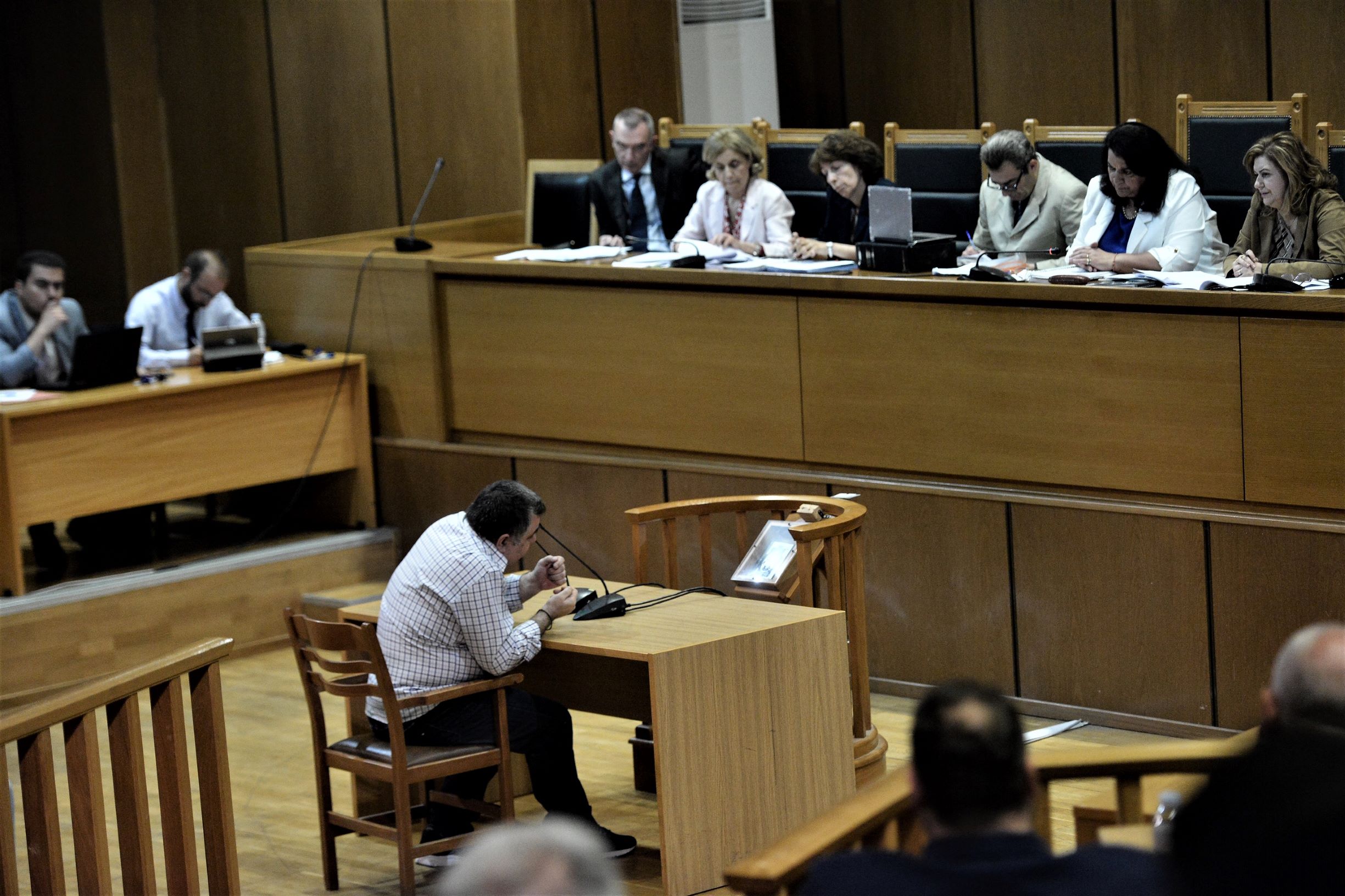 Δίκη Χρυσής Αυγής: Η εισαγγελέας άλλαξε την πρόταση για τα ελαφρυντικά