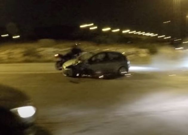 Σοκαριστικό βίντεο με τροχαίο στα λιμανάκια Βουλιαγμένης