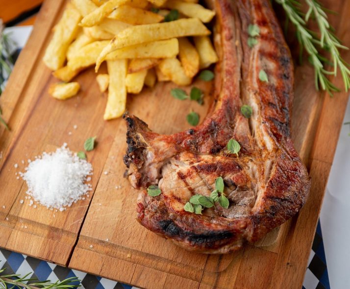 Η μπριζόλα tomahawk του KGrll