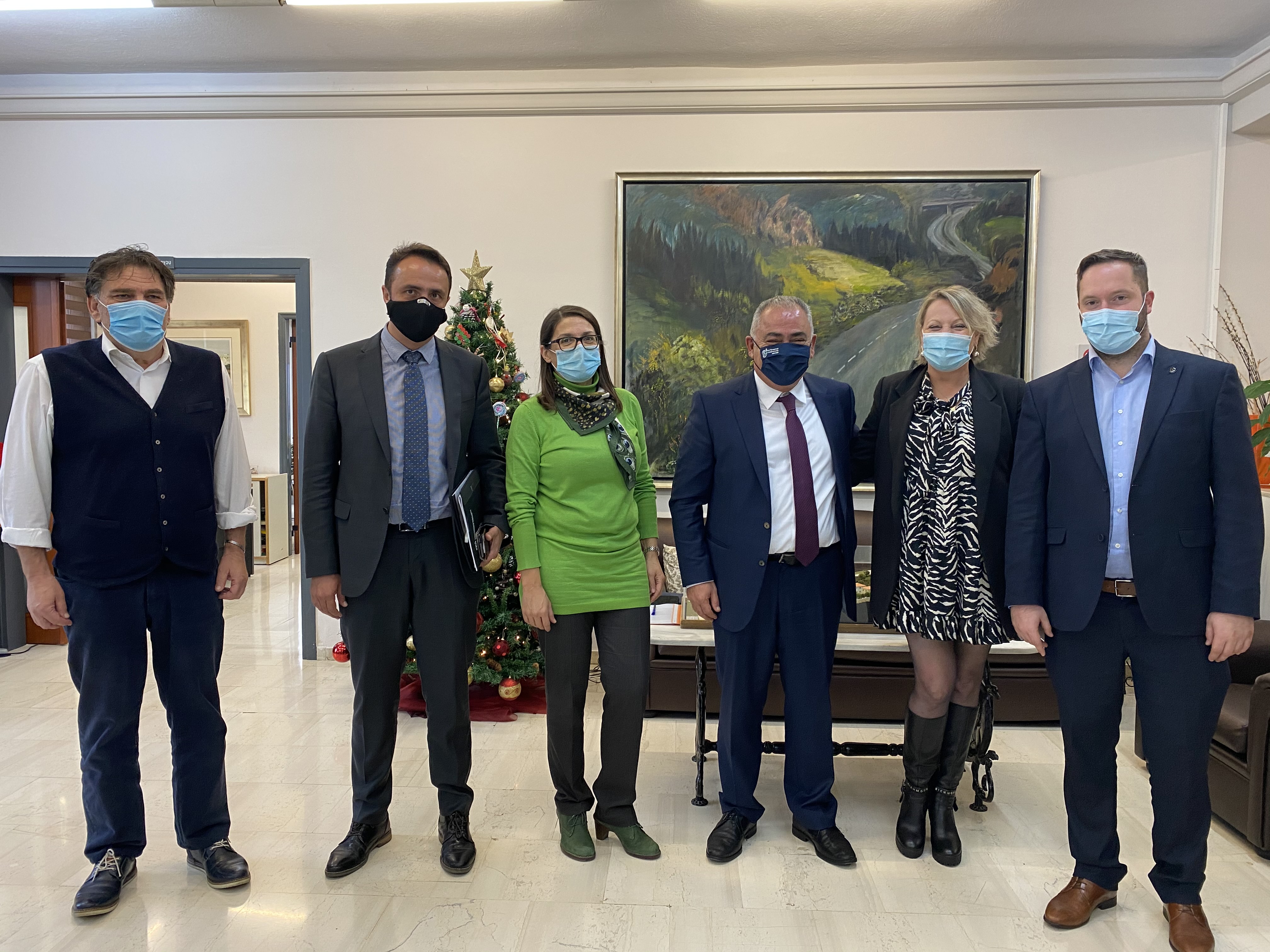 Συνεργασία Δήμου Αγίου Δημητρίου και Επαγγελματικού Επιμελητηρίου Αθηνών για την ενίσχυση επιχειρήσεων