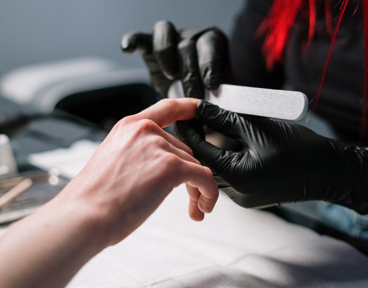 Γεωργιάδης: Δεν θα ανοίξουν τα καταστήματα για μανικιούρ και πεντικιούρ