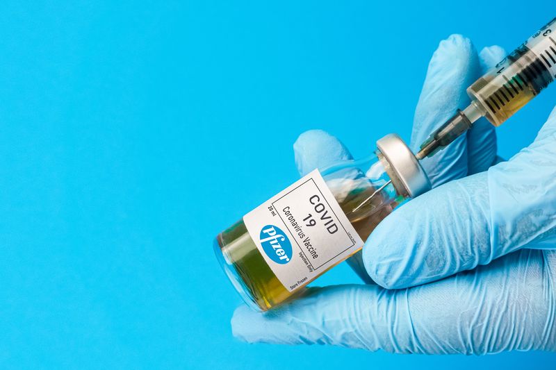 Εμβόλιο Pfizer: Σχεδόν στο μισό η αποτελεσματικότητα μετά από 5 μήνες