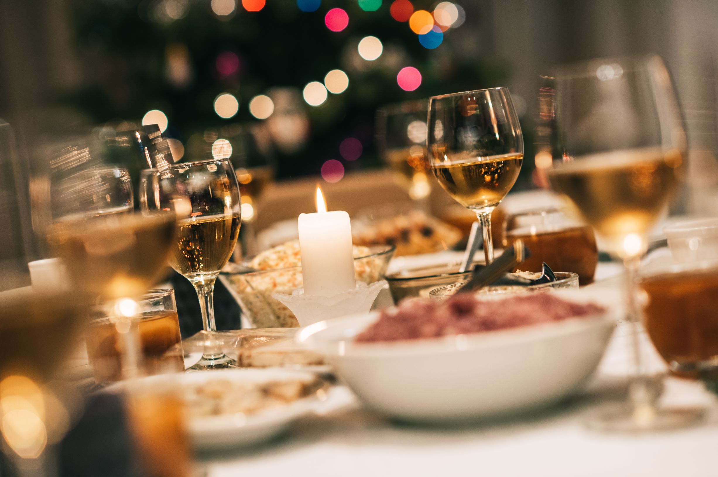 Το τραπέζι των 9: Διαλέγοντας με ποιους θα κάνεις Χριστούγεννα