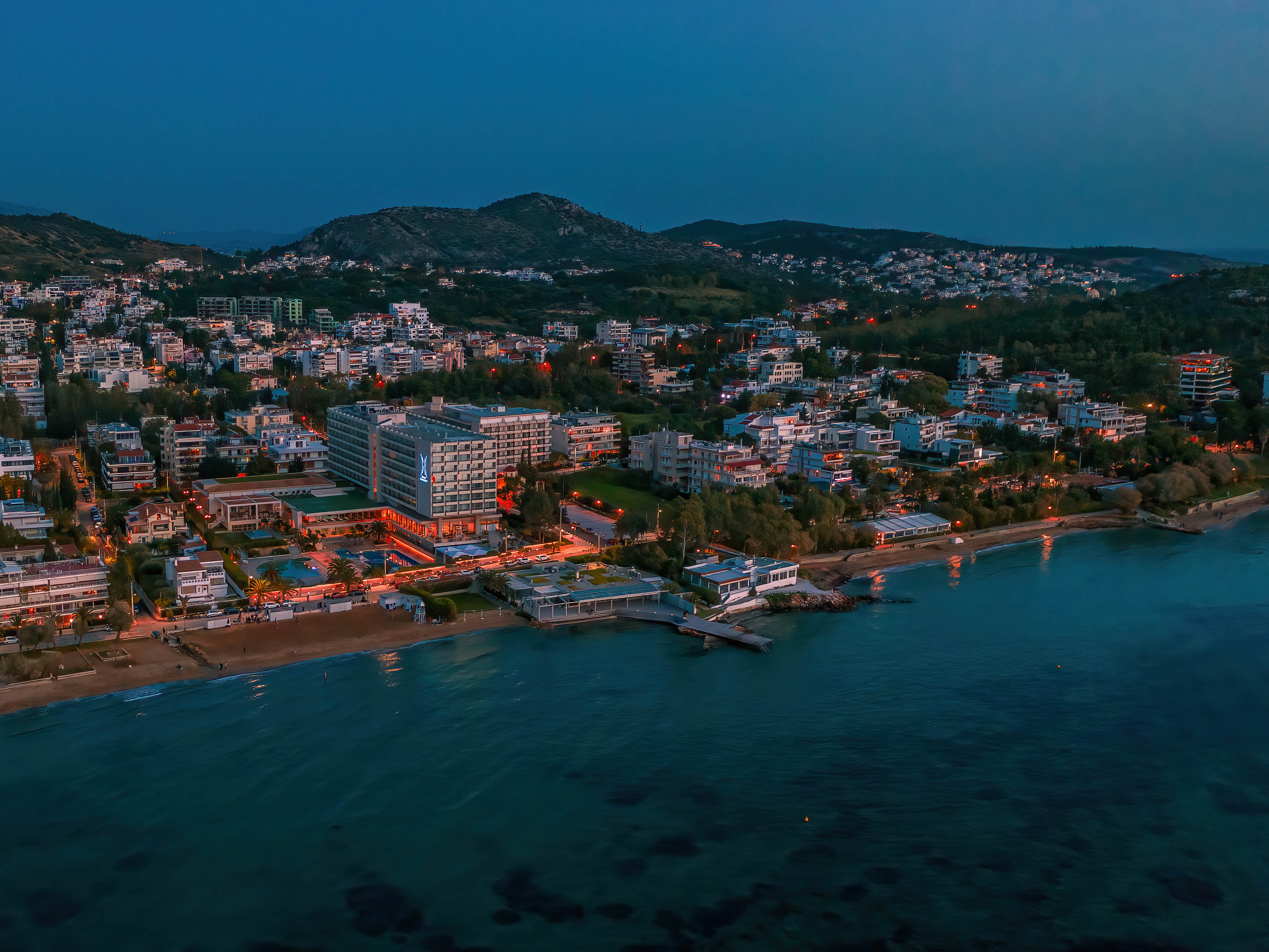 Μικρό Καβούρι: Ένα από τα πιο μαγικά σημεία της Βουλιαγμένης