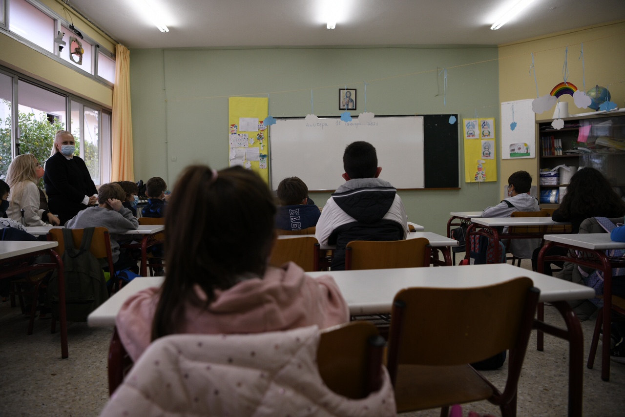 Νέα κρούσματα κορονοϊού σε Δημοτικό Σχολείο της Βούλας