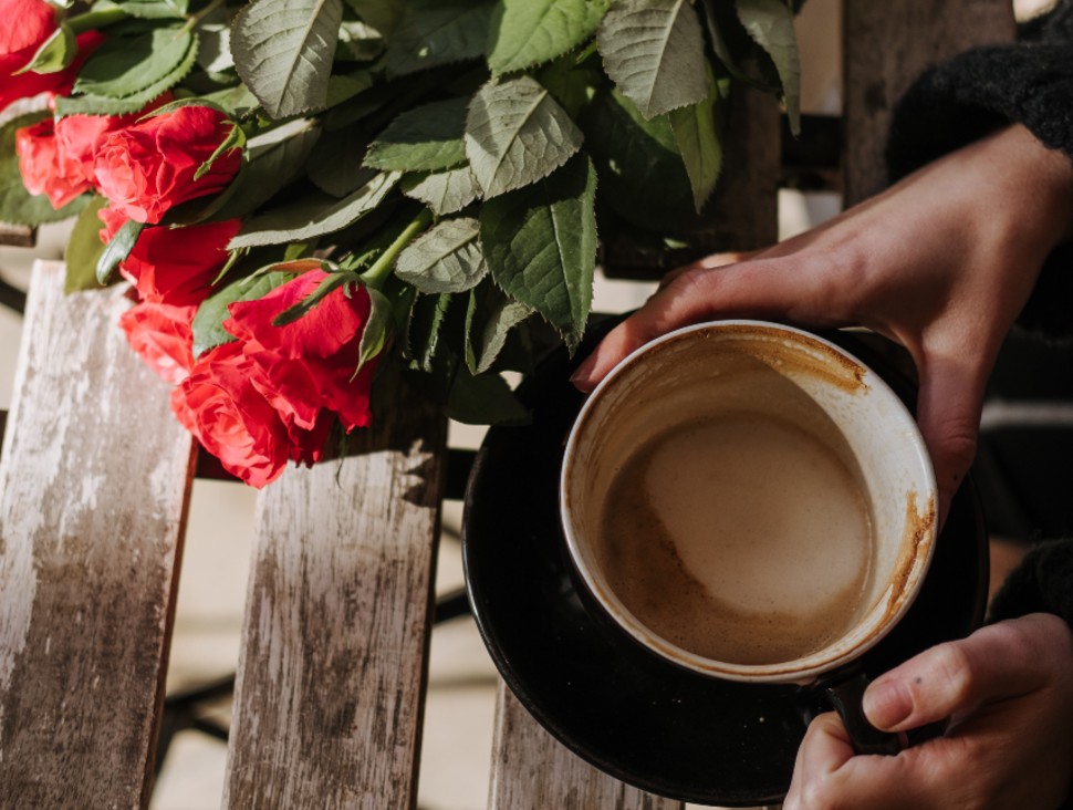 NouPou Music: Πέρνα την ημέρα του Αγίου Βαλεντίνου με την playlist που φτιάξαμε για ερωτευμένους και μη