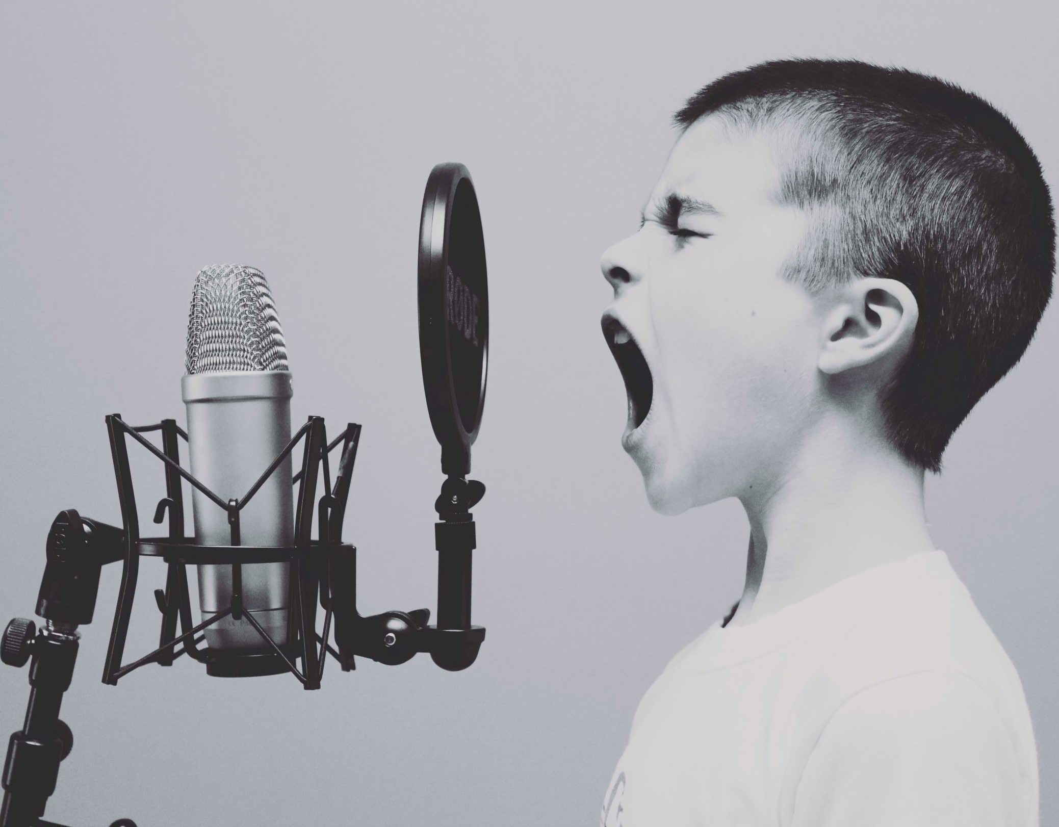 6+1 podcasts που θα αλλάξουν τον τρόπο που σκέφτεσαι