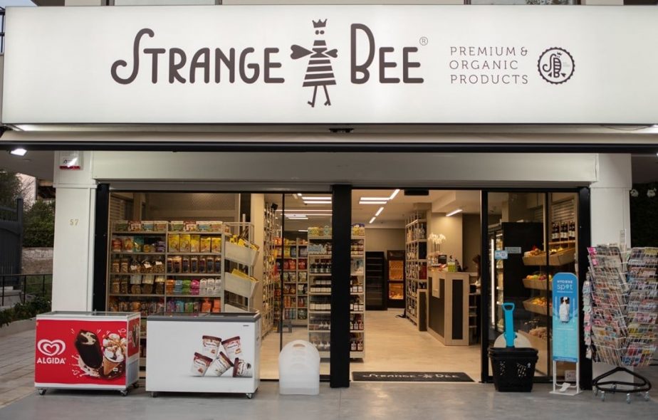 Strange Bee: To νέο premium παντοπωλείο της Βούλας