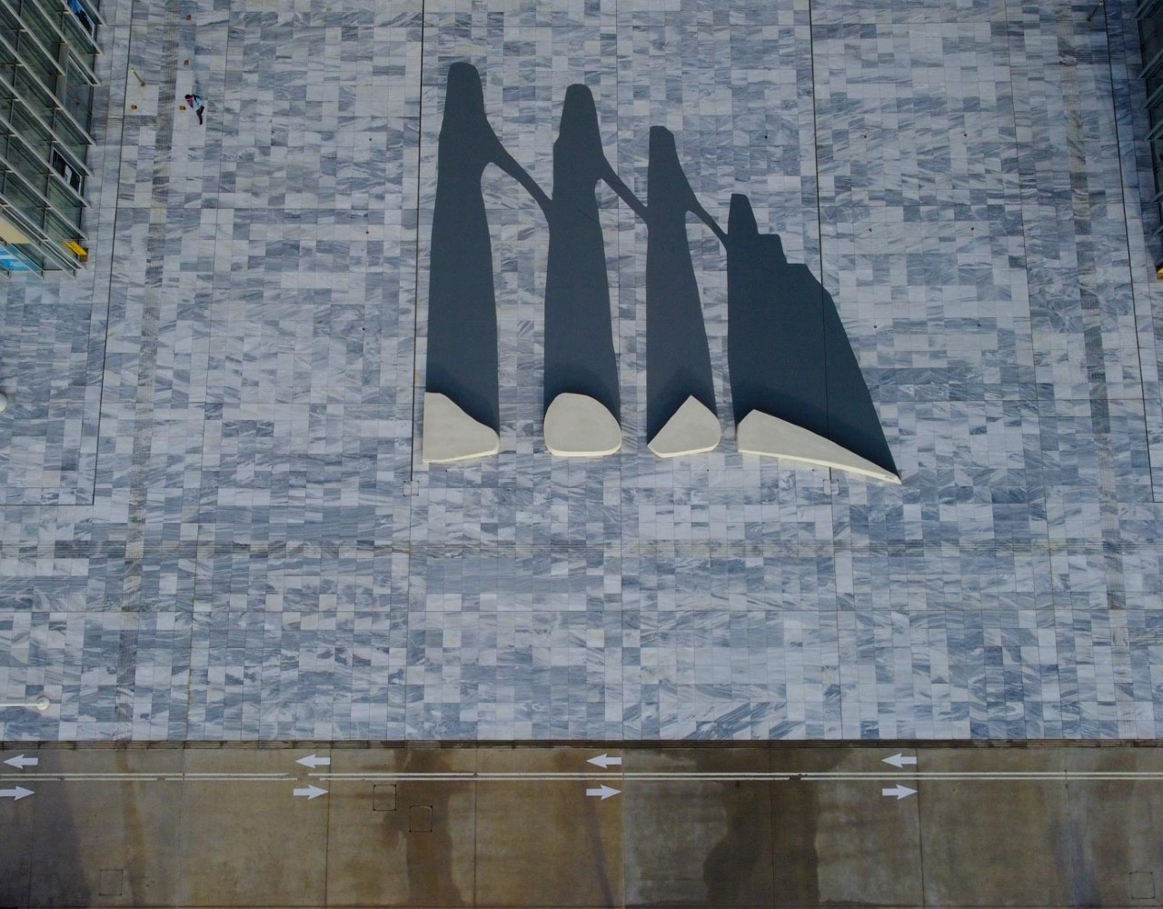 Η σκιά από τις Σουλιώτισσες του Ζαλόγγου «έπεσε» στο ΚΠΙΣΝ [ΕΙΚΟΝΕΣ]