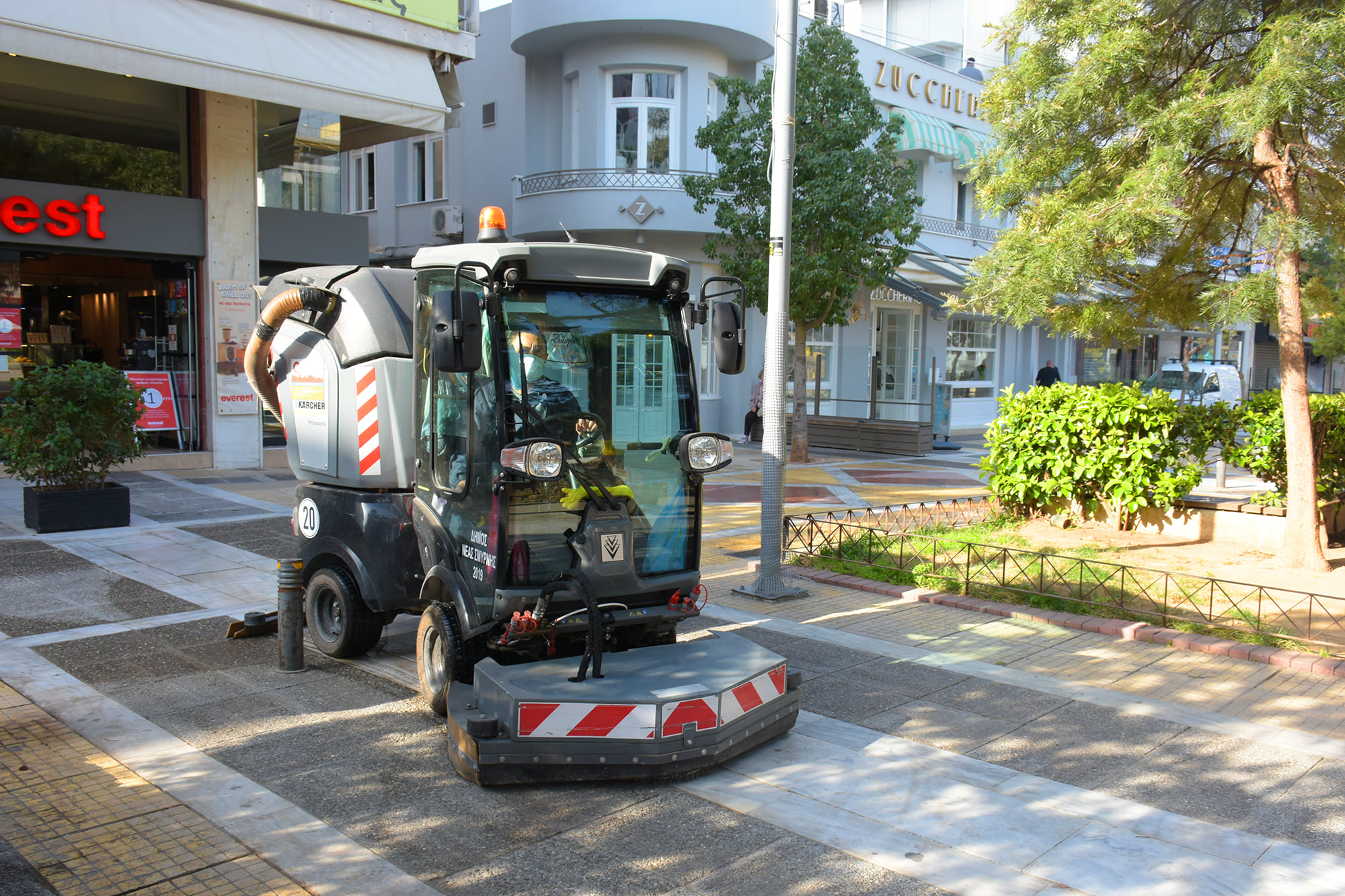 Νέα Σμύρνη: Η πόλη επουλώνει τις πληγές της