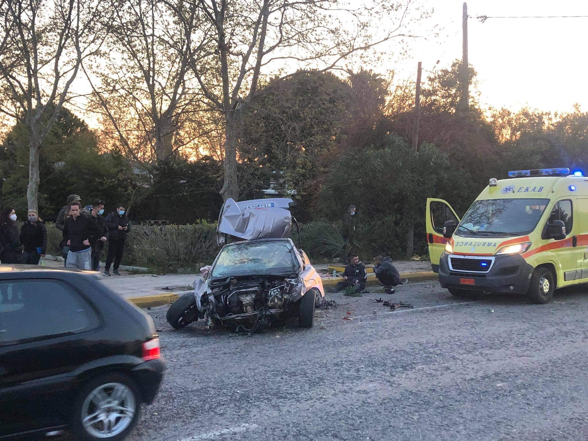 Βούλα: Σοβαρό τροχαίο στην Παραλιακή