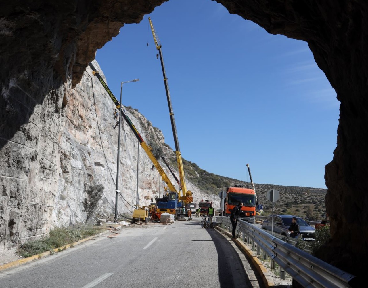 Τρύπες Καραμανλή: Το Σάββατο 24/4 αναμένεται να δοθούν στην κυκλοφορία