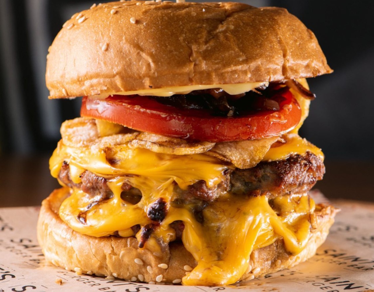 Saint’s Burger Bar: Το ‘άγιο’ burger του Ψυχικού