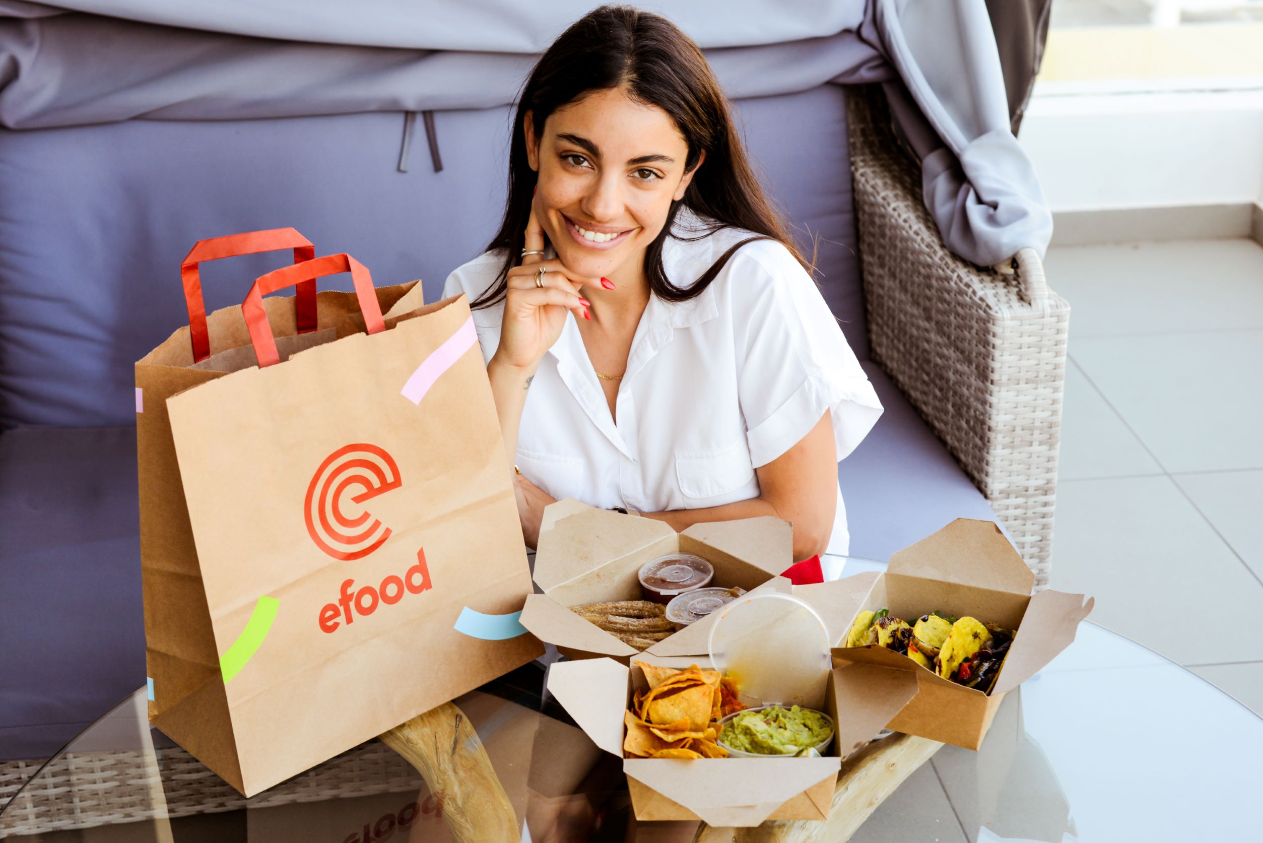 VIP Delivery: Τι παραγγέλνει μια fit σχεδιάστρια μόδας