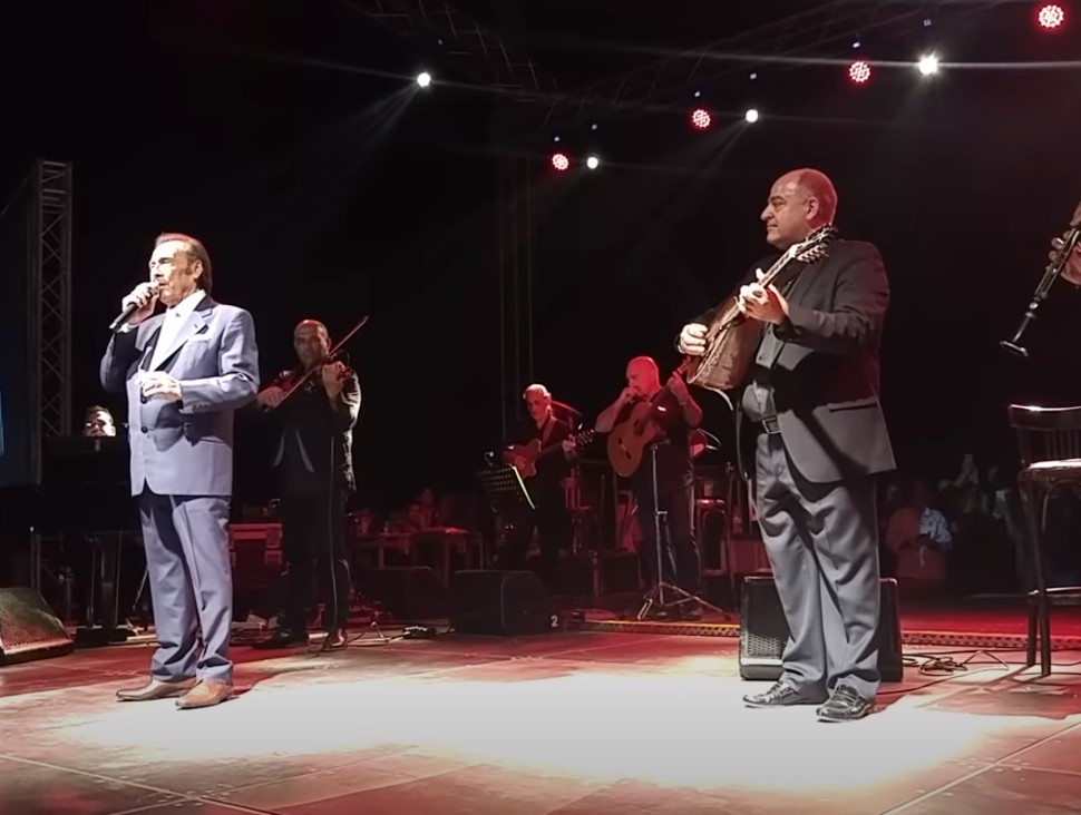 Η συναυλία του Τόλη Βοσκόπουλου στη Γλυφάδα ακριβώς 3 χρόνια πριν το θάνατό του