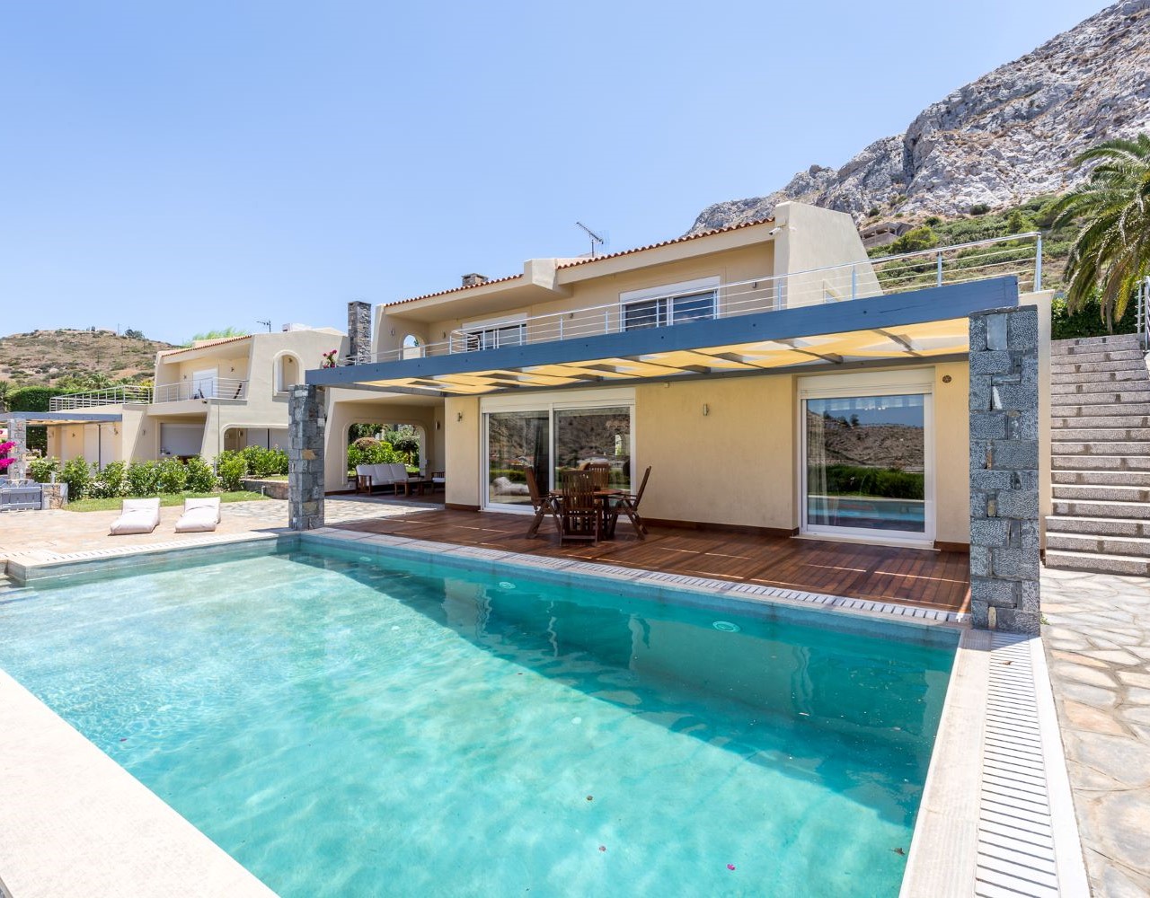 Νότια Προάστια: Μεγάλη κινητικότητα για τα καταλύματα βραχυχρόνιας μίσθωσης την καλοκαιρινή σεζόν – Τι λέει η Mint, η μεγαλύτερη εταιρεία διαχείρισης bnb