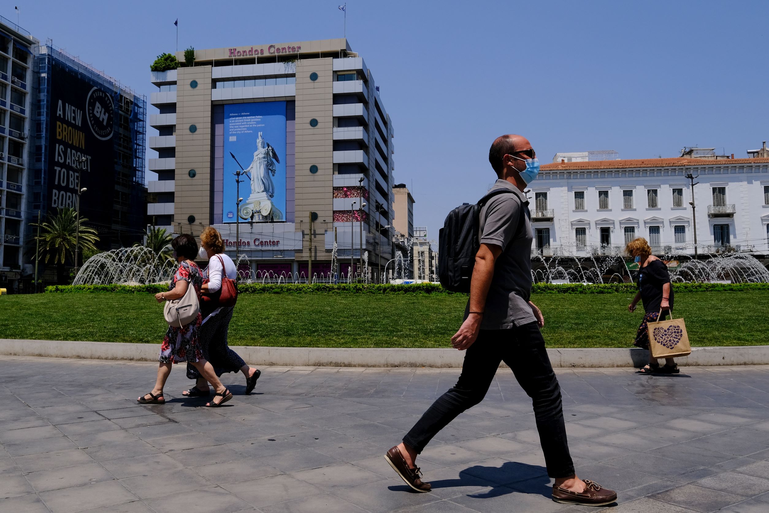 Άρση μέτρων: Ποιοι περιορισμοί παύουν να ισχύουν από σήμερα