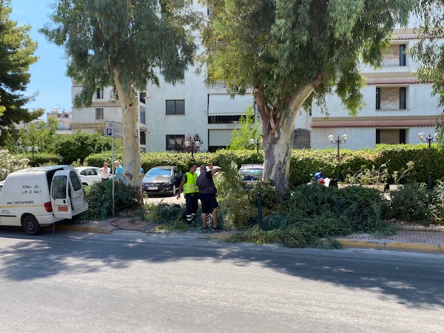 Βούλα: Επιχείρηση απομάκρυνσης εμποδίων από κοινόχρηστους χώρους στάθμευσης