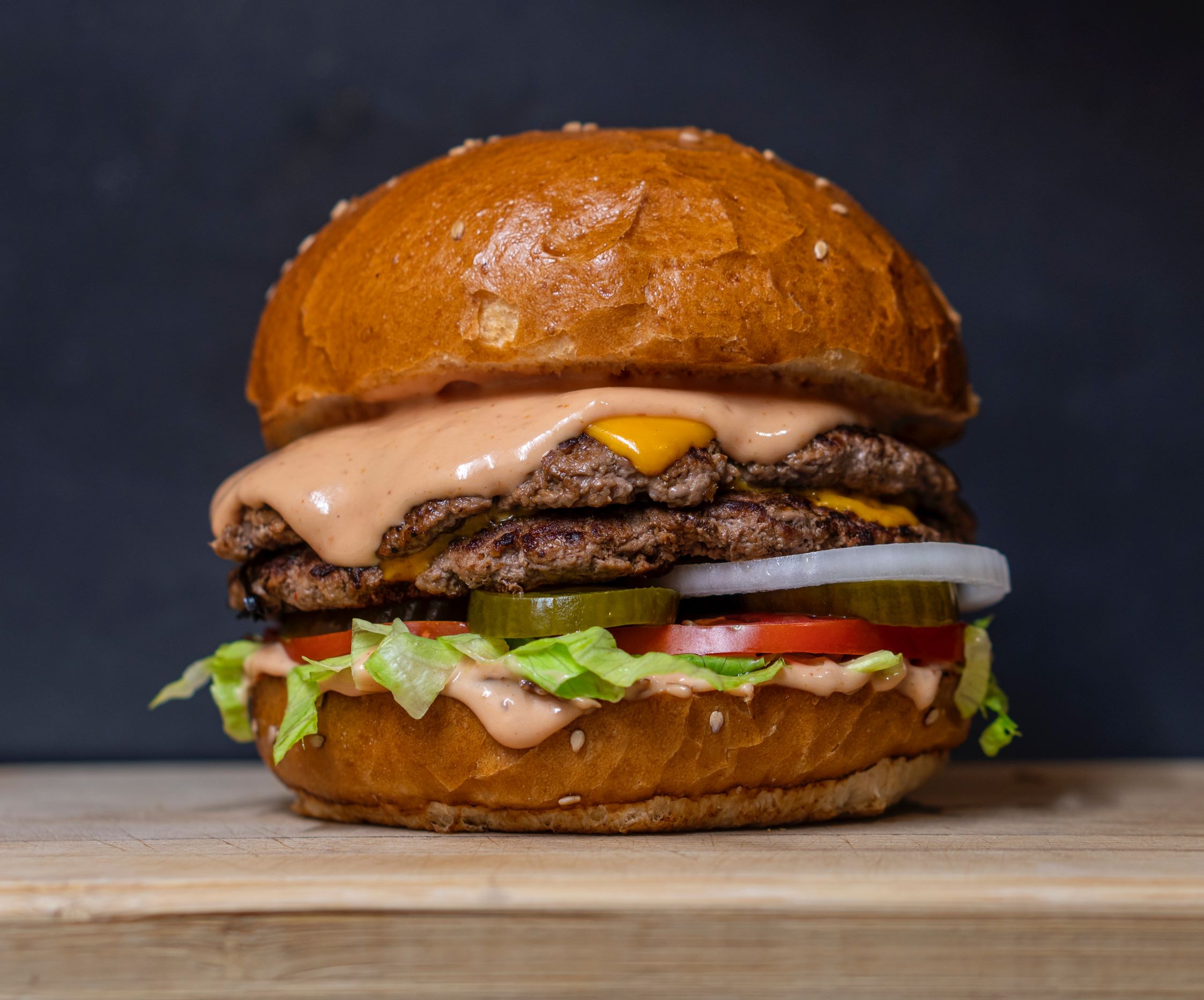 Burger Festival 2021: Το πρόγραμμα ανακοινώθηκε και έχει πολλά events (και ακόμα περισσότερα burgers)