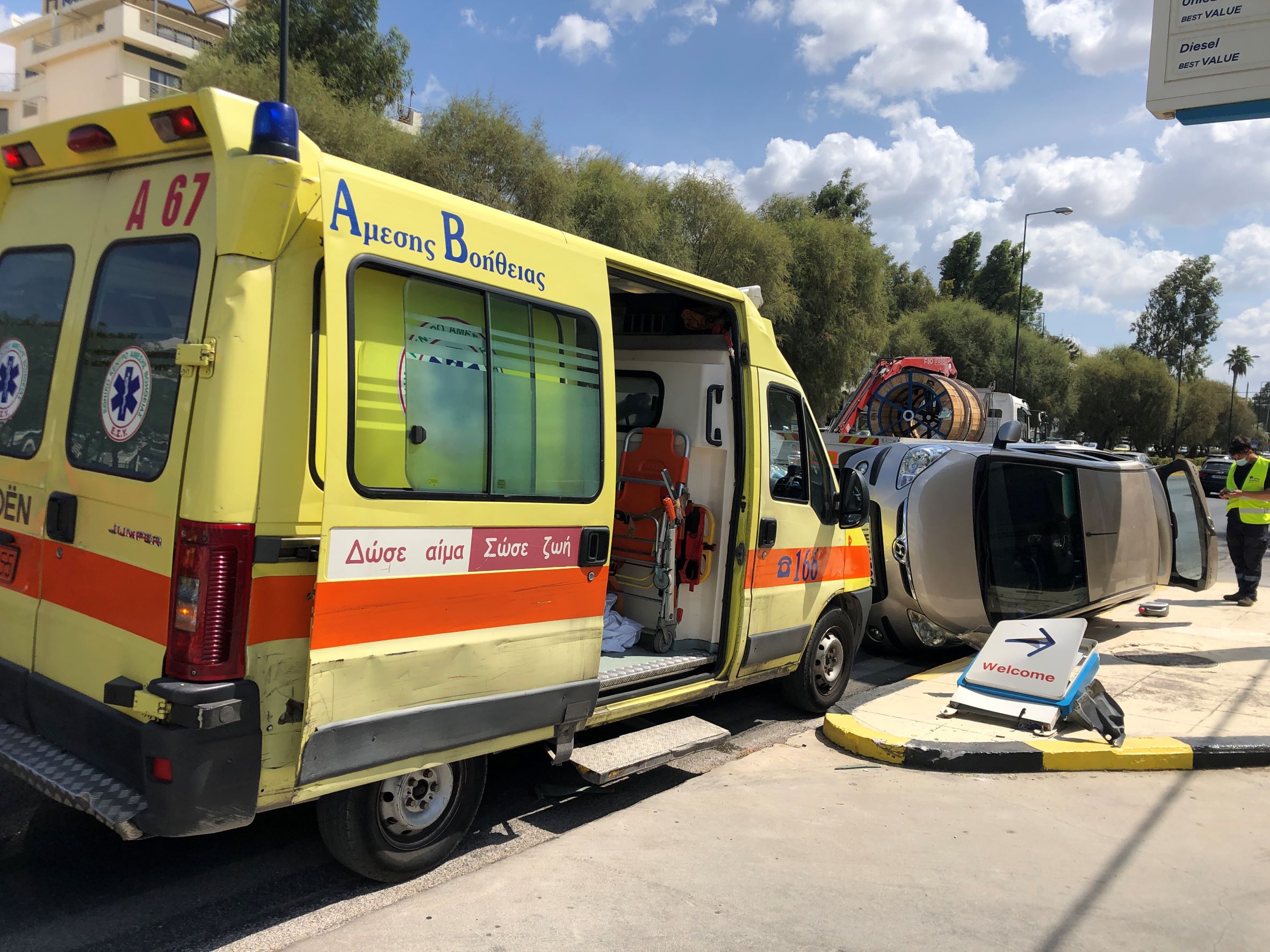 Νέο τροχαίο στην παραλιακή στο ύψος της Γλυφάδας