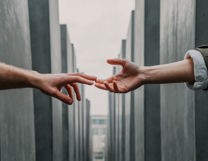 Ψυχοθεραπεία: Ακούγοντας και φροντίζοντας τον πολύτιμο εαυτό μας