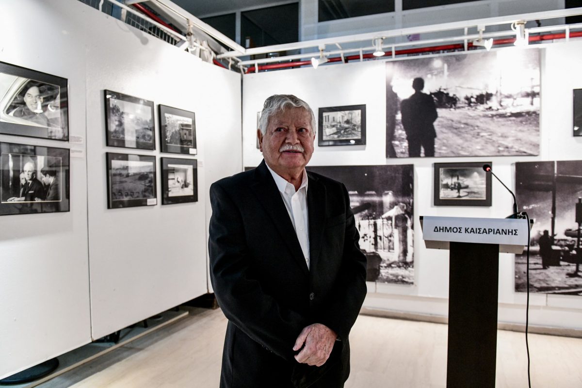 Αριστοτέλης Σαρρηκώστας, ο Γλυφαδιώτης φωτορεπόρτερ που κατέγραψε  τα γεγονότα του Πολυτεχνείου