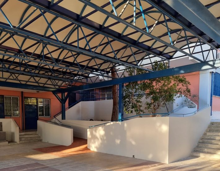 Ράμπες στο 8ο Δημοτικό Γλυφάδας για τη μικρή Φαίδρα- Η συνάντηση με τον Δήμαρχο