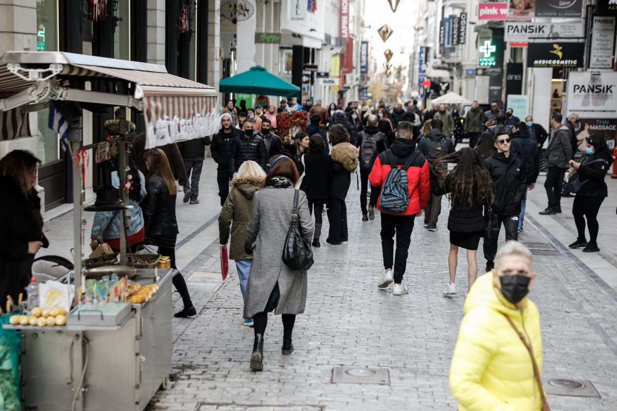 Νέες συστάσεις προς εμβολιασμένους μετά την επαφή με κρούσμα: Δύο τεστ και περιορισμός κινητικότητας