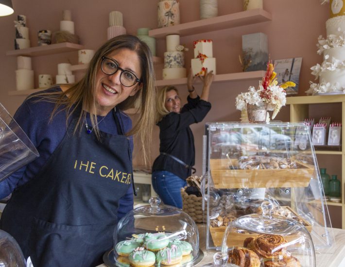 #ΠρότζεκτΓειτονιές: Η Λουίζα και η Ελισάβετ του παραμυθένιου Cakers