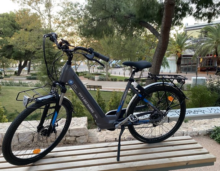 Κοινόχρηστα ηλεκτρικά ποδήλατα από τον Δήμο Βάρης Βούλας Βουλιαγμένης