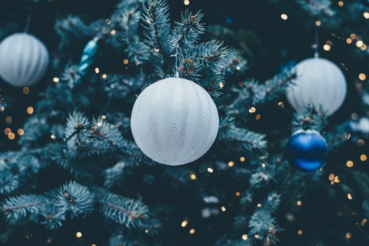 Γιορτή φωταγώγησης του χριστουγεννιάτικου δέντρου στην Ηλιούπολη