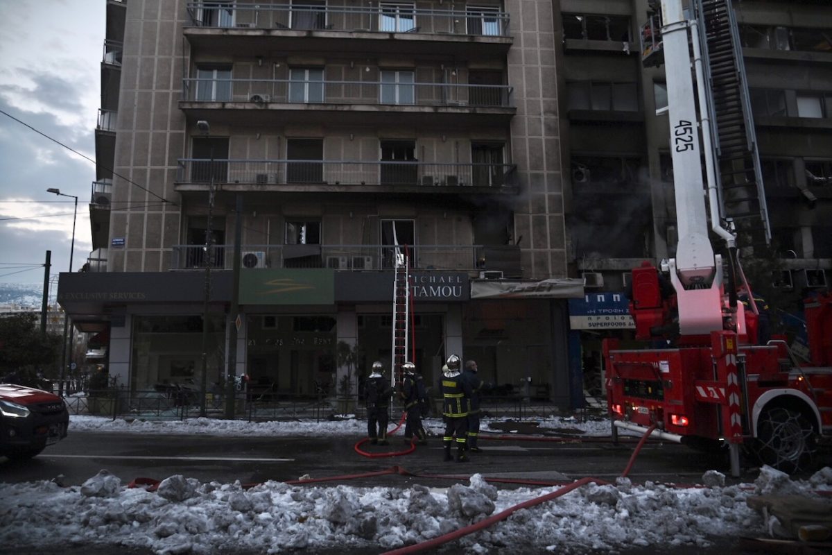 Ισχυρή έκρηξη σε κτίριο στη Συγγρού- Ένας τραυματίας