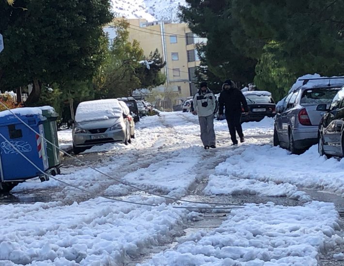 «Παράθυρο» Σκρέκα για αποζημιώσεις σε νοικοκυριά που έμειναν χωρίς ρεύμα