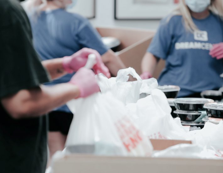 Πόλεμος στην Ουκρανία: Πώς μπορείς να βοηθήσεις μέσω των νότιων δήμων