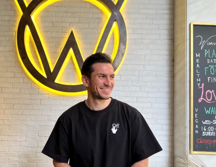 Winners: Πώς ένας νότιος έφτιαξε ένα από τα καλύτερα vegan εστιατόρια στην Αθήνα