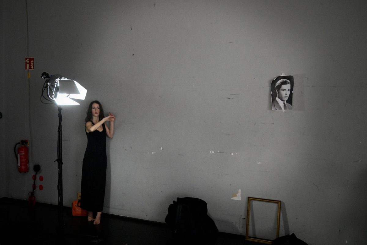 Γιάννης Χρήστου & Μιχαήλ Μαρμαρινός: Μια παράσταση που αρχίζει από το Πάντειο, περνάει την υπόγεια διάβαση της Συγγρού και καταλήγει στη Στέγη