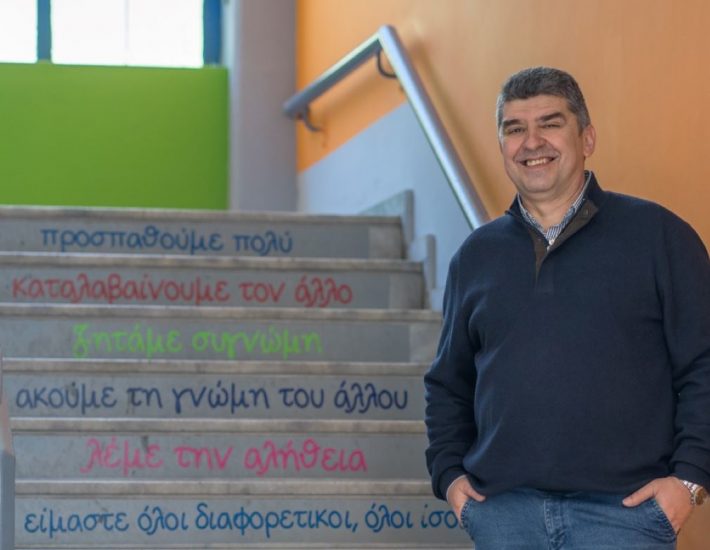 Πολυζώης Μπαμπούρας: Ένας πολυμήχανος δάσκαλος και τα «Σαΐνια» του