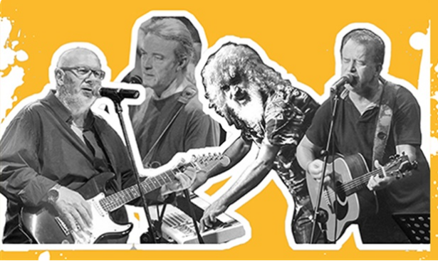 Οι Λάκης Παπαδόπουλος, Γιάννης Γιοκαρίνης, Νίκος Ζιώγαλας, Γιάννης Μηλιώκας στο Faliro Summer Theater