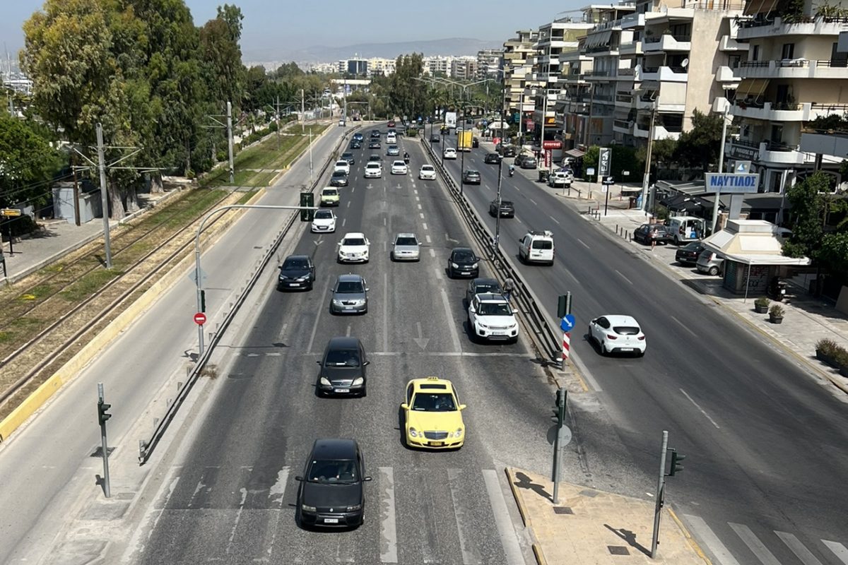 Ποσειδώνος: Εργασίες βελτίωσης της ασφάλτου για μια εβδομάδα από την Περιφέρεια