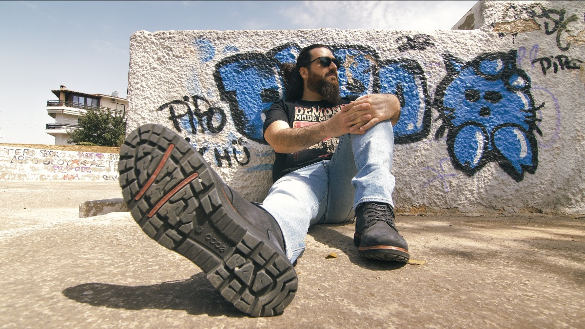 «Δίψα»: Το νέο video clip του Βύρωνα Τσουράπη