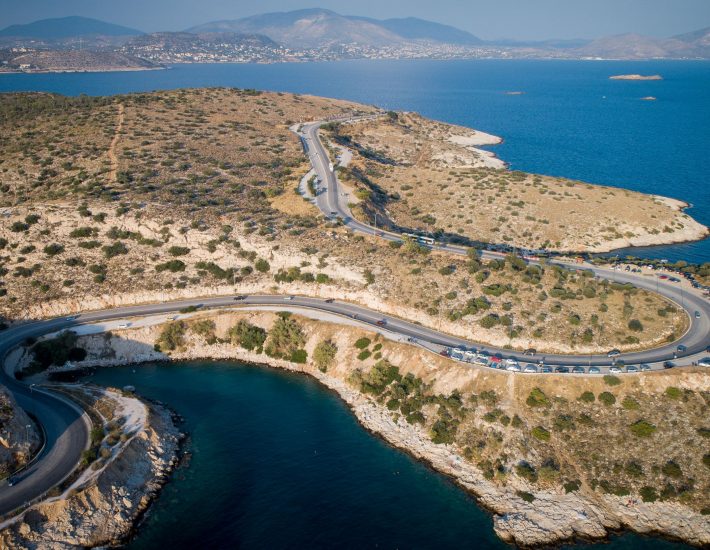 Ο Γρηγόρης Κωνσταντέλλος κρούει τον κώδωνα του κινδύνου για το θέμα διάβρωσης σε όλο το μήκος της ακτογραμμής του Σαρωνικού