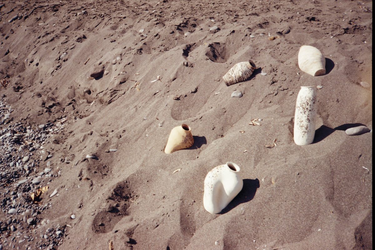 Shapes Of Stories: Η ομαδική έκθεση σύγχρονης κεραμικής της The Blender Gallery