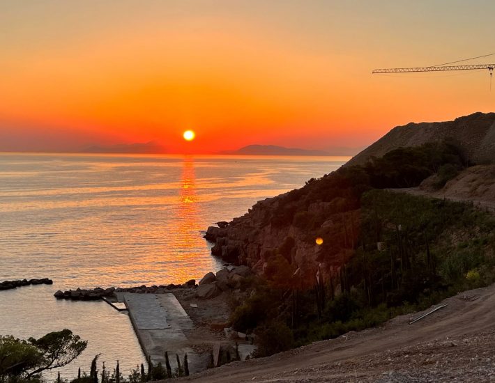 Βίλες Αστέρα Βουλιαγμένης: Οι πρώτες εργασίες στο χώρο του πρώην ξενοδοχείου Αφροδίτη