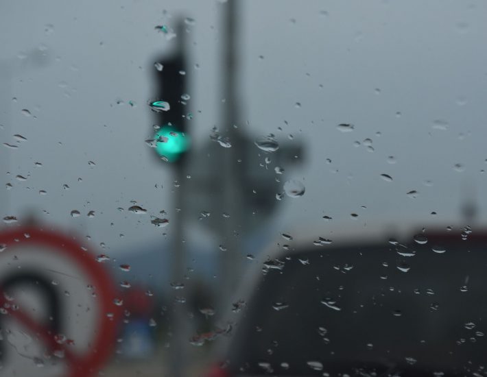 Καιρός: Έκτακτο δελτίο επιδείνωσης – Έρχονται ισχυρές καταιγίδες – Η πρόγνωση για τα νότια