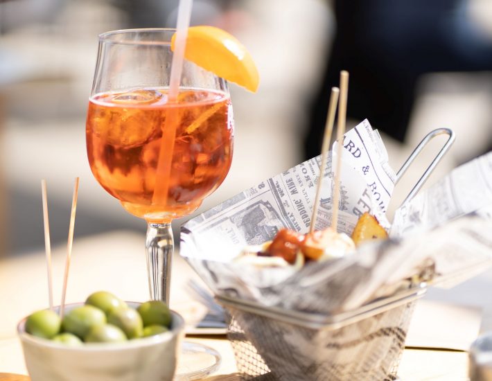 Aperol Spritz: Πώς να φτιάξεις το cocktail του καλοκαιριού