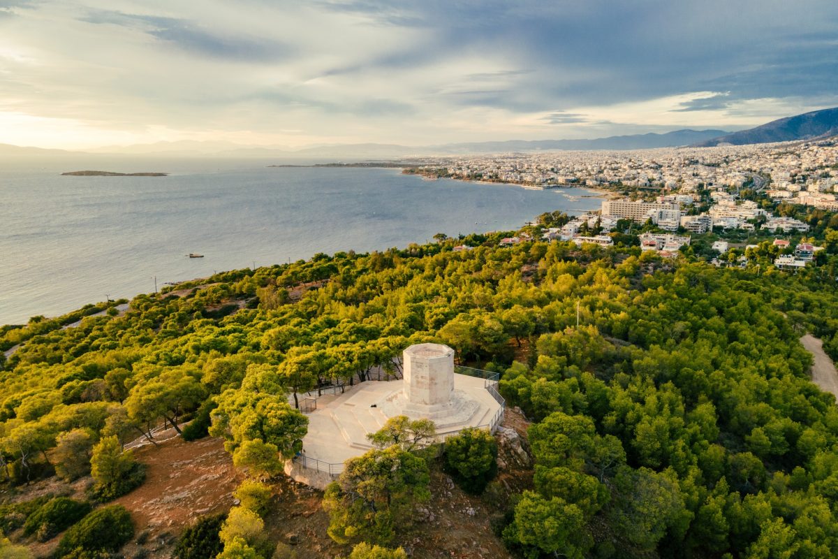 Μνημείο Βουλιαγμένη ΛΟΚ