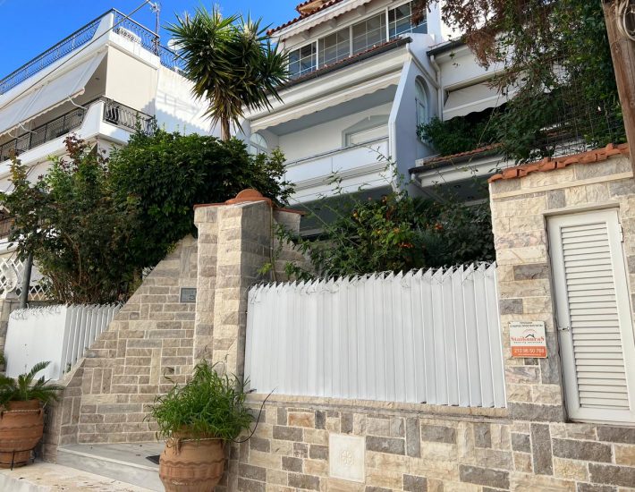 Ληστεία αστρολόγου στη Γλυφάδα: Οι διαφορές στις δυο καταθέσεις της – Τι στοιχεία προκύπτουν από μαρτυρίες