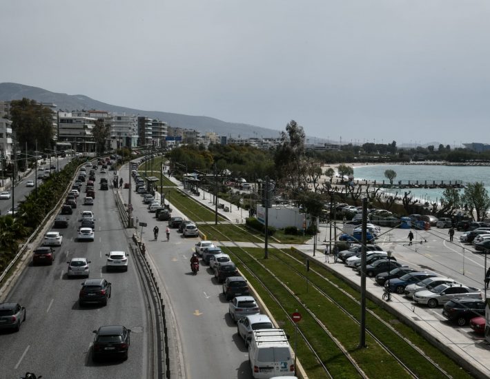 Τι χωρίζει τον δήμο και τον όμιλο Σταθοκωστόπουλου στην παραλία Αλίμου