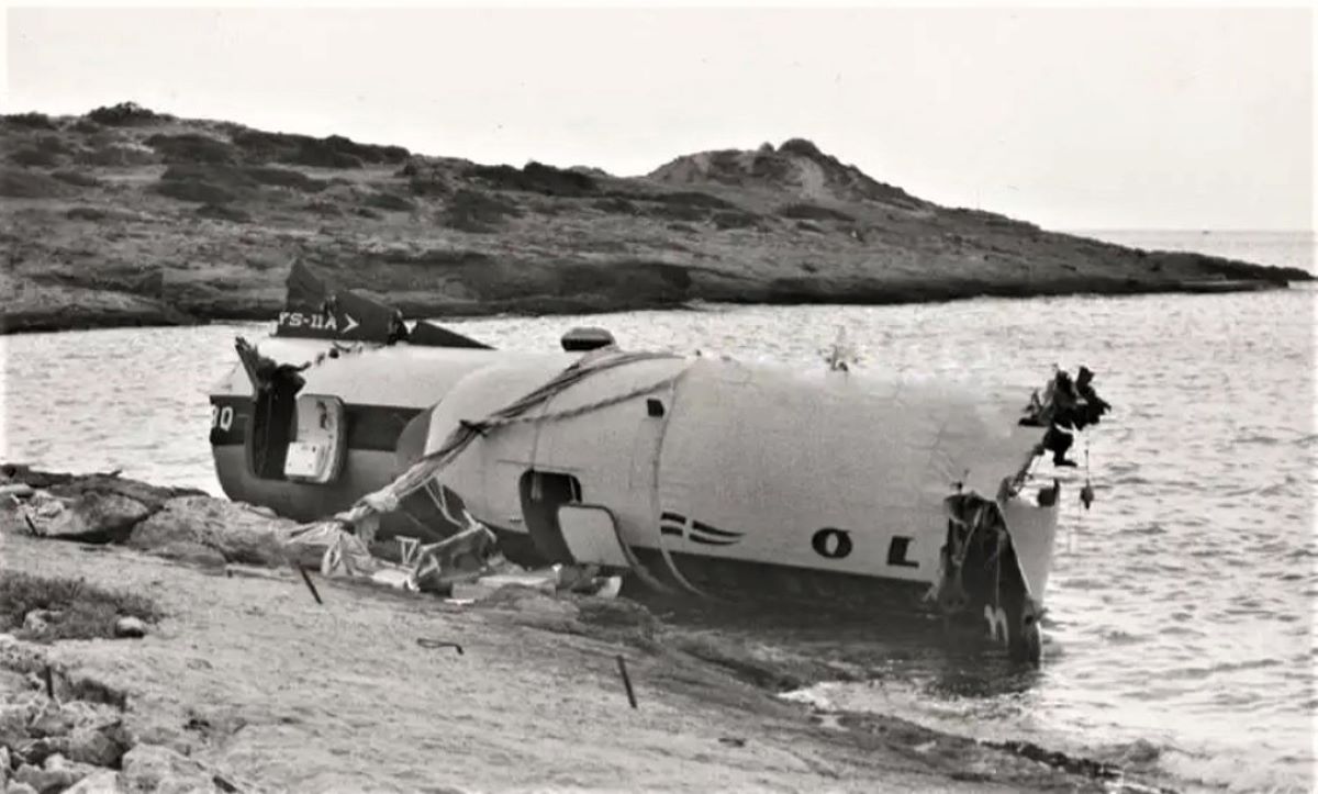 Το συγκλονιστικό αεροπορικό δυστύχημα με τους 37 νεκρούς στη Βούλα